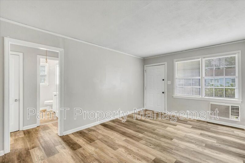 2 Bedroom 1 bath apartment property image