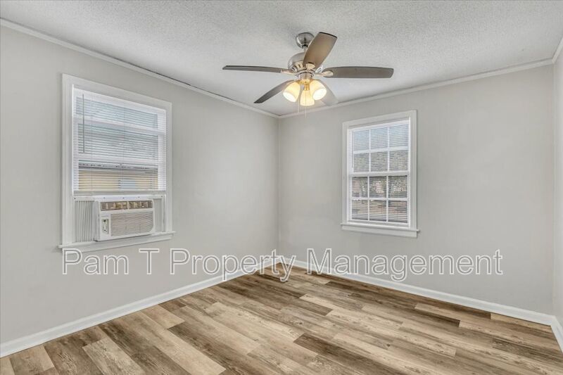 2 Bedroom 1 bath apartment property image