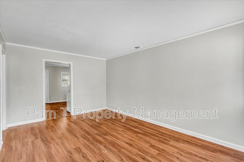 2 Bedroom 1 bath apartment property image