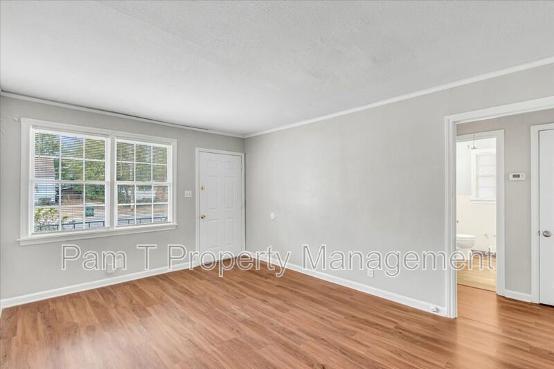 2 Bedroom 1 bath apartment property image
