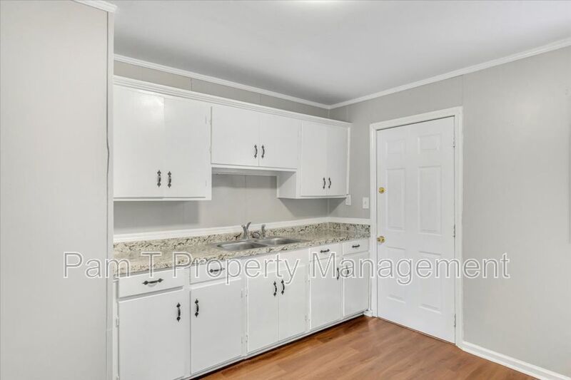 2 Bedroom 1 bath apartment property image