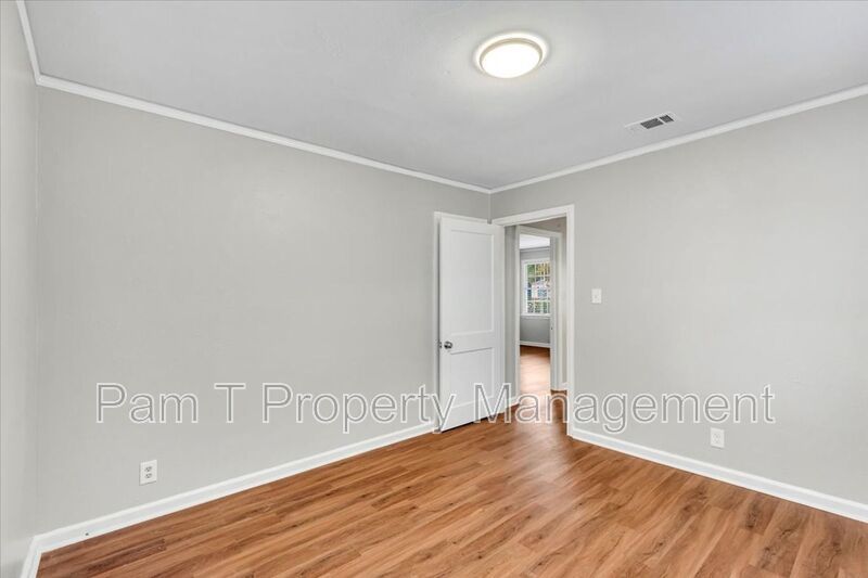 2 Bedroom 1 bath apartment property image