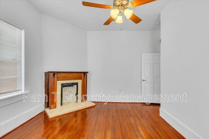 Beautiful 4 bedroom home downtown property image