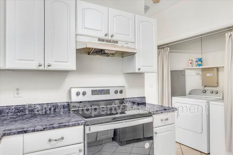 3 bedroom house minutes away from SCAD property image