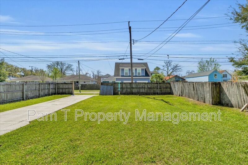 3 bedroom house minutes away from SCAD property image