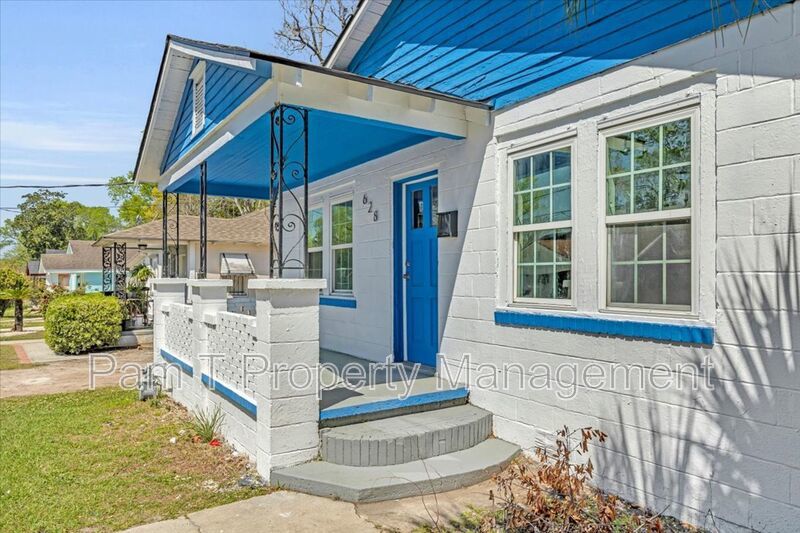 3 bedroom home completely remodeled property image