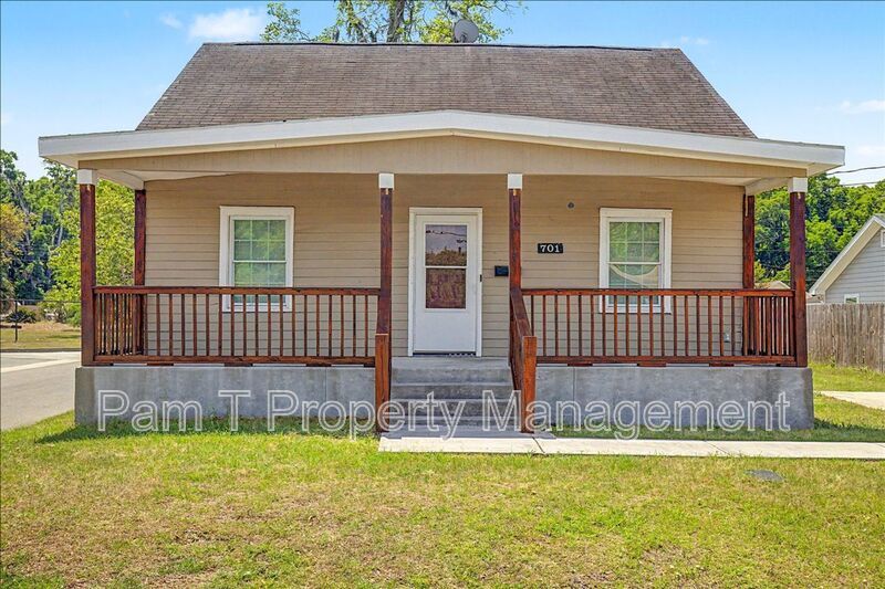 Renovated 3 bedroom home in Tatemville property image