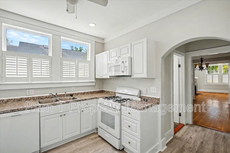 3 bedroom apartment in Ardsley Park property image