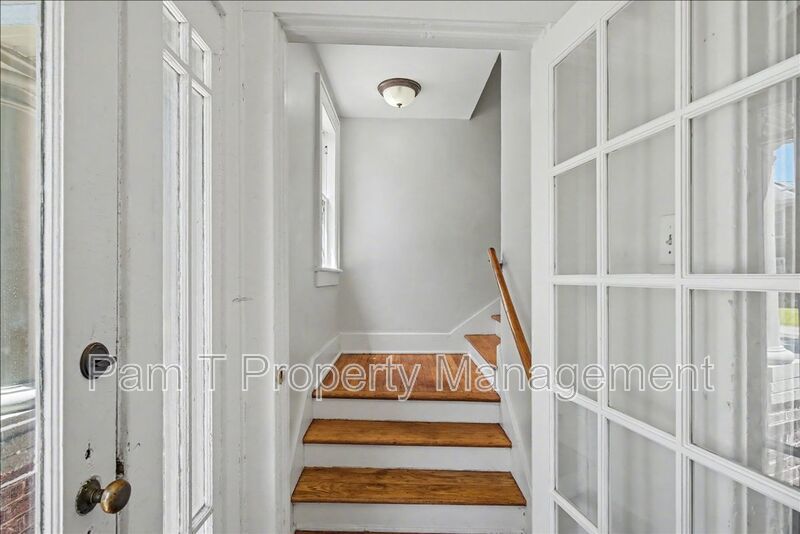 Upstairs Large 3 bedroom apartment in Ardsley Park property image