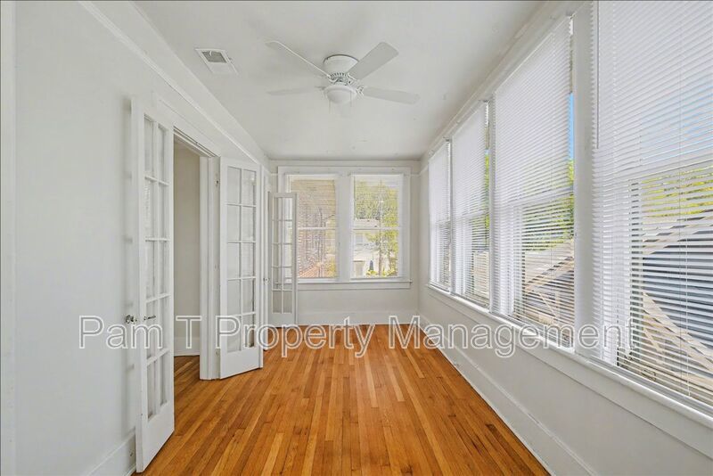 Upstairs Large 3 bedroom apartment in Ardsley Park property image