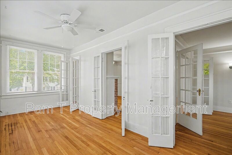 Upstairs Large 3 bedroom apartment in Ardsley Park property image