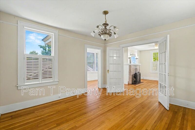 Upstairs Large 3 bedroom apartment in Ardsley Park property image