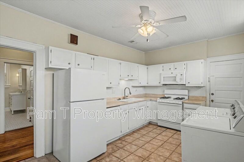 Upstairs Large 3 bedroom apartment in Ardsley Park property image