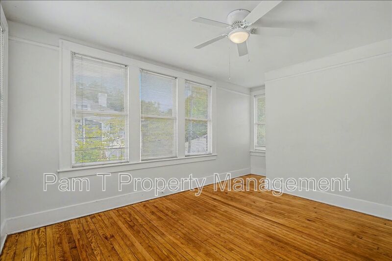 Upstairs Large 3 bedroom apartment in Ardsley Park property image