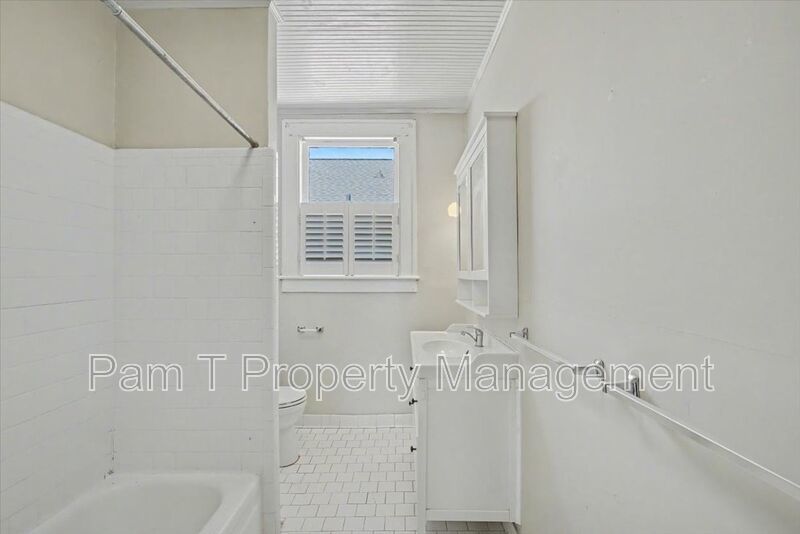 Upstairs Large 3 bedroom apartment in Ardsley Park property image