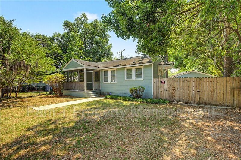 3 bedroom 2 bath midtown house property image