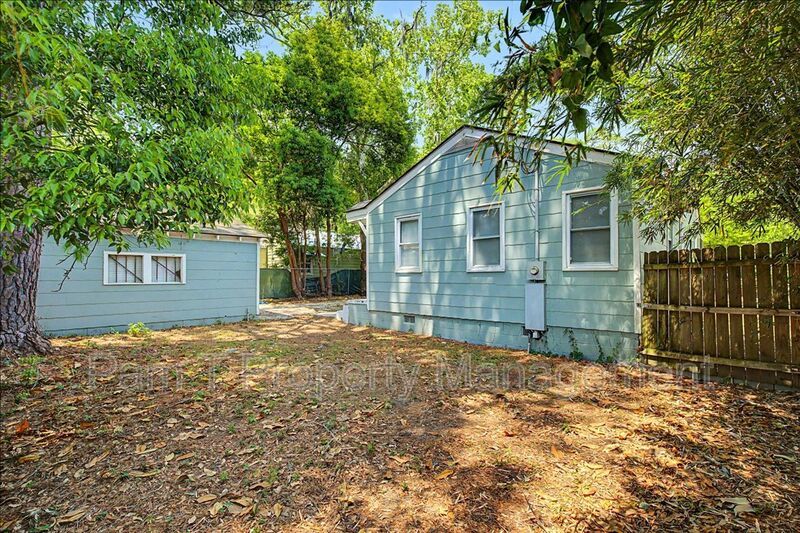 3 bedroom 2 bath midtown house property image