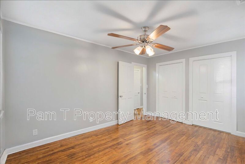 3 bedroom 2 bath midtown house property image