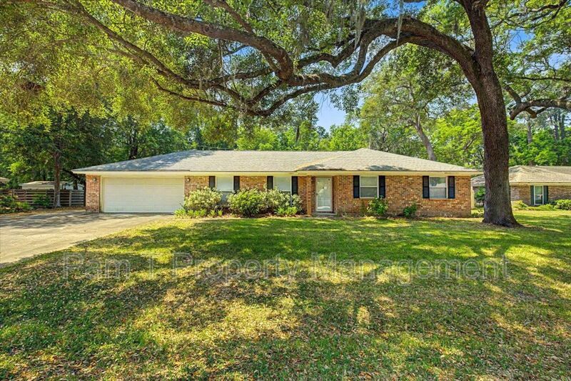 3 bedroom home on Wilmington Island property image