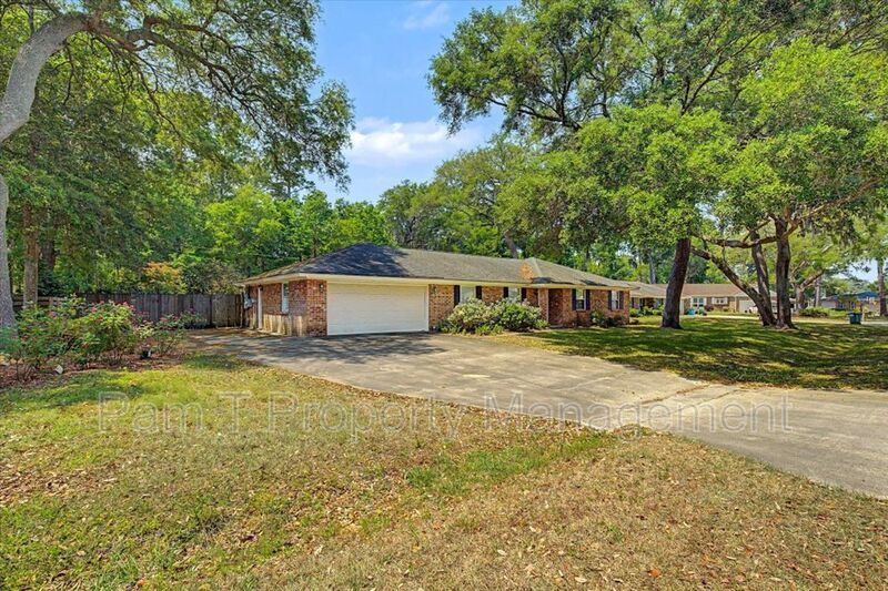 3 bedroom home on Wilmington Island property image