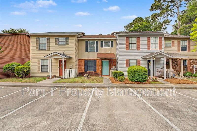 2 bedroom townhome in Georgetown property image