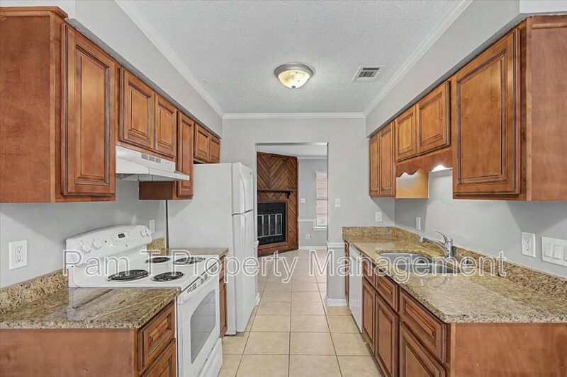 2 bedroom townhome in Georgetown property image