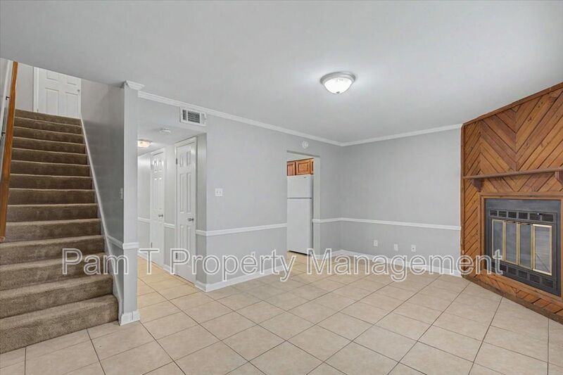 2 bedroom townhome in Georgetown property image