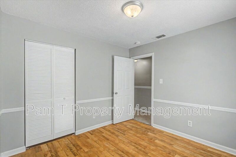 2 bedroom townhome in Georgetown property image