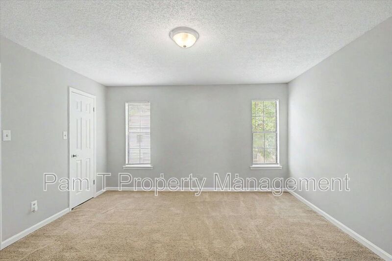 2 bedroom townhome in Georgetown property image