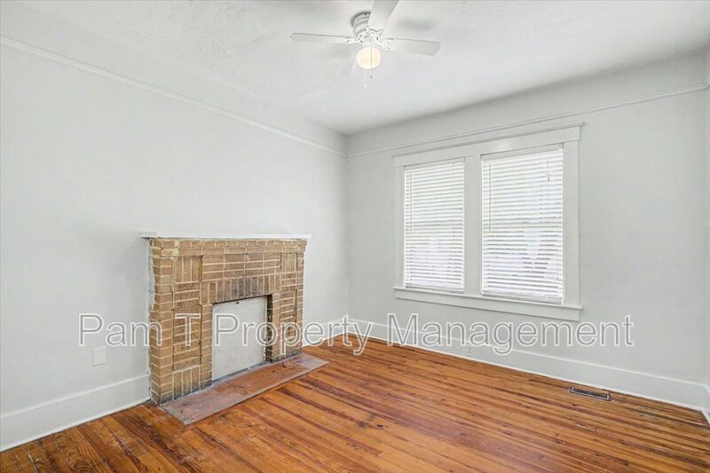 3 bedroom house convenient to downtown property image