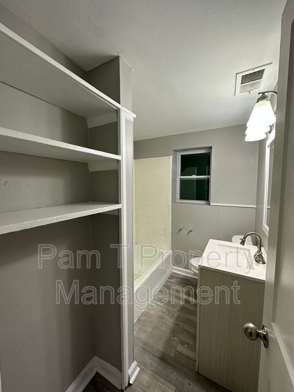 3 Bedroom Single Family Home property image
