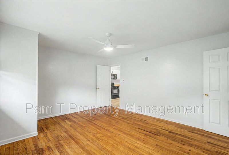Midtown 3 bedroom home- $250 gift card with approved application property image