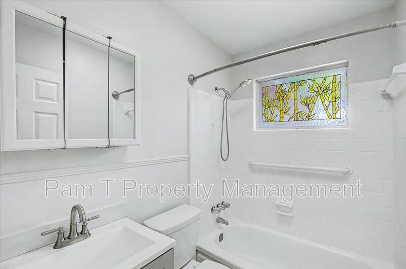 Midtown 3 bedroom home- $250 gift card with approved application property image