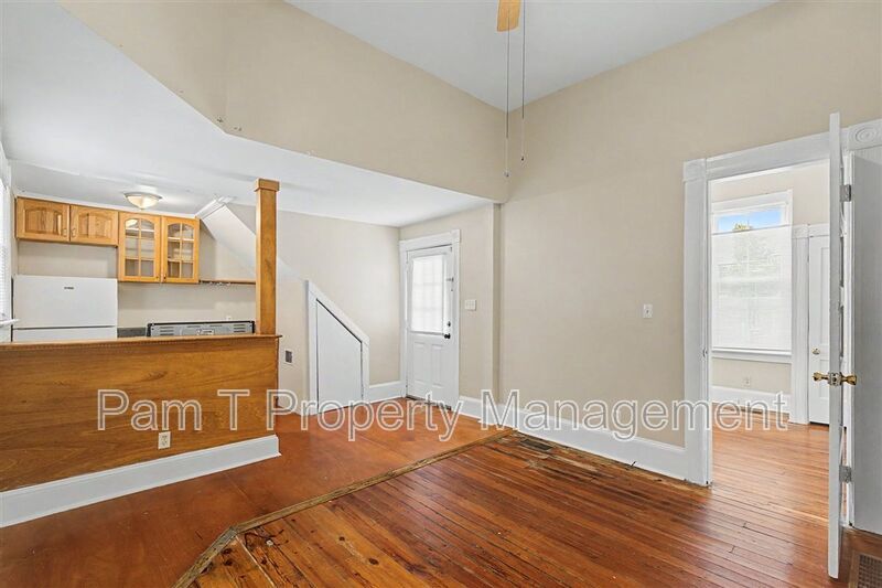 Downtown 1 bedroom property image