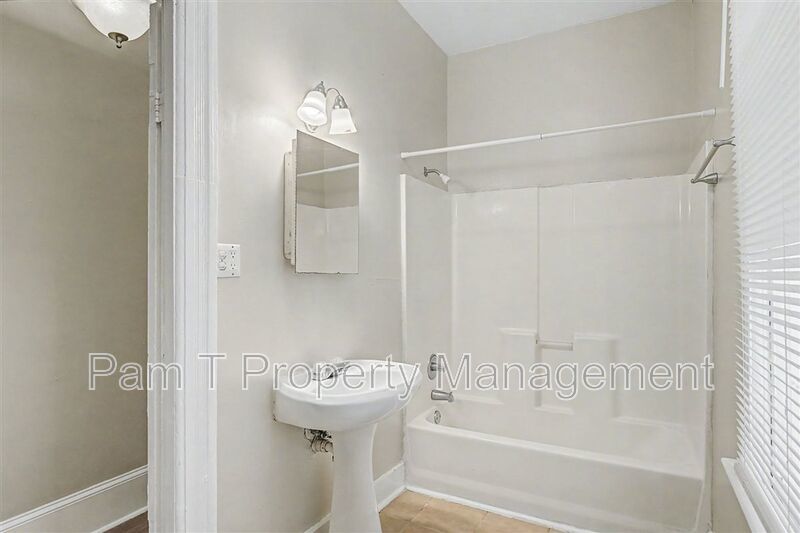 Downtown 1 bedroom property image