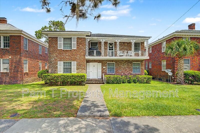 One bedroom by Daffin Park property image