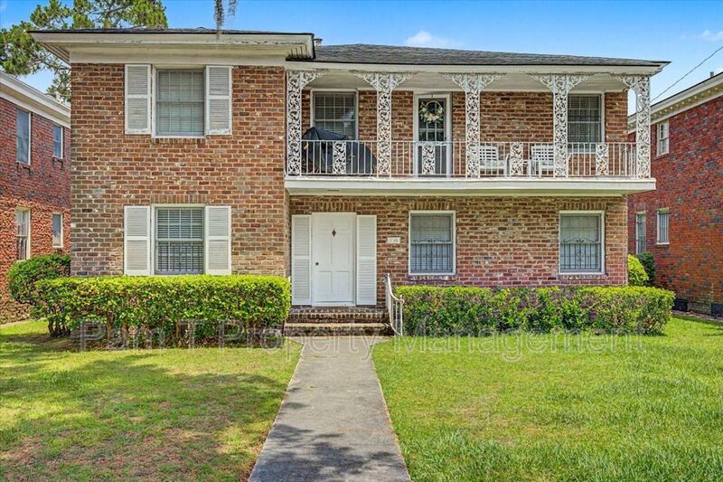 One bedroom by Daffin Park property image