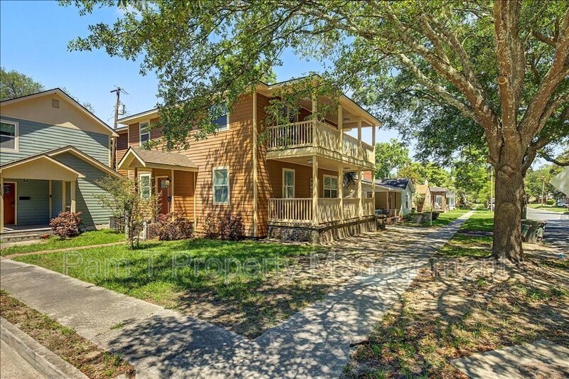 4 bedroom downtown apartment property image