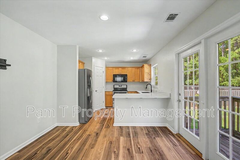 3 bedroom house on Southside property image
