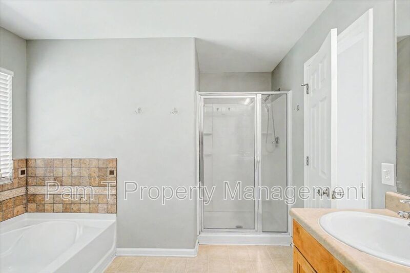 3 bedroom house on Southside property image