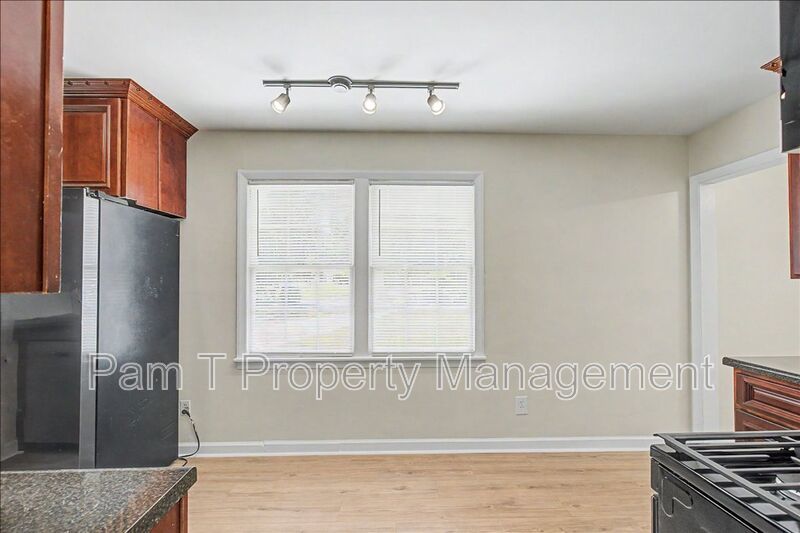 3 bedroom home in Windsor Forest - $250 gift card property image