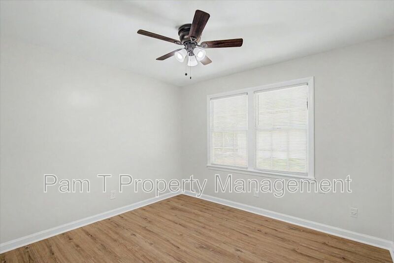 3 bedroom home in Windsor Forest - $250 gift card property image