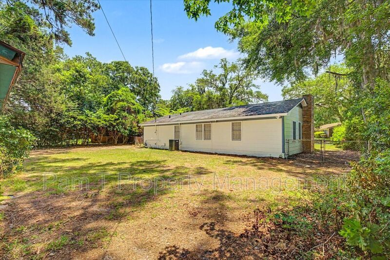 3 bedroom home in Windsor Forest - $250 gift card property image