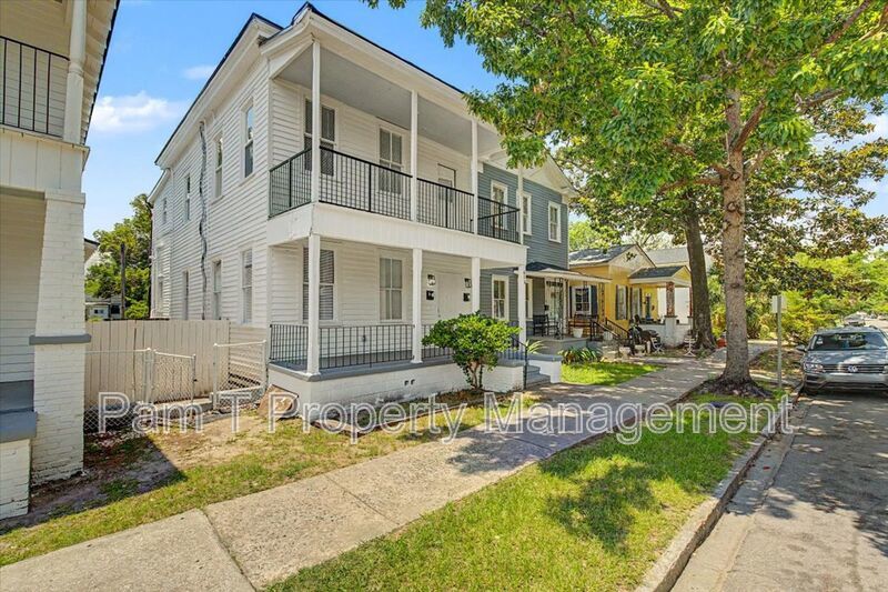 4 bedroom downtown apartment property image