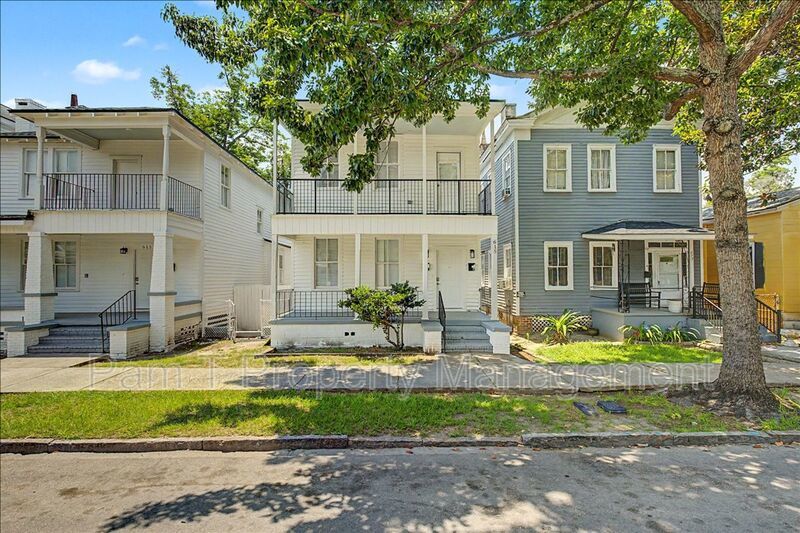 4 bedroom downtown apartment property image
