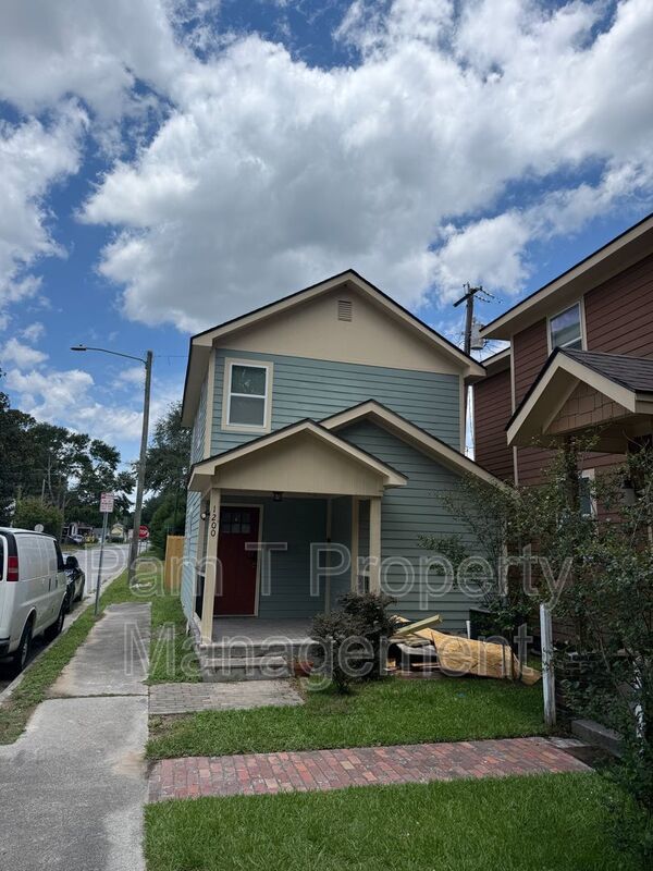 2 bedroom minutes from SCAD property image