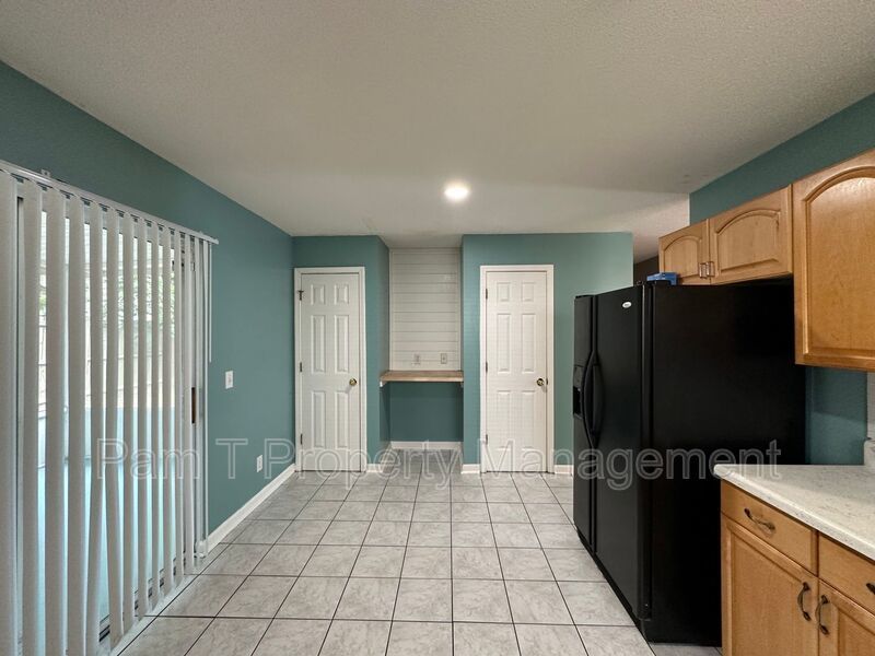 4 bedroom on Southside property image
