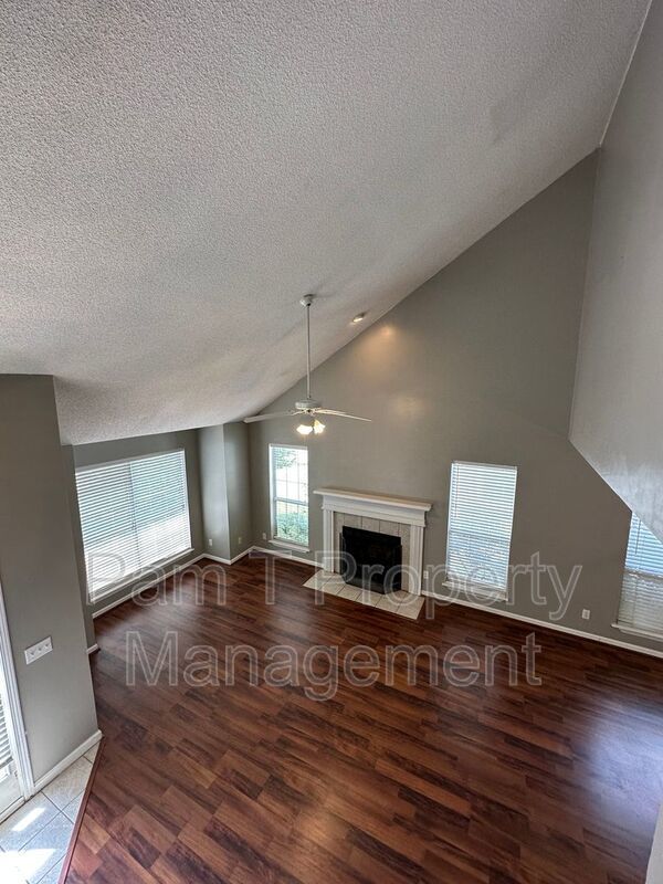 4 bedroom on Southside property image