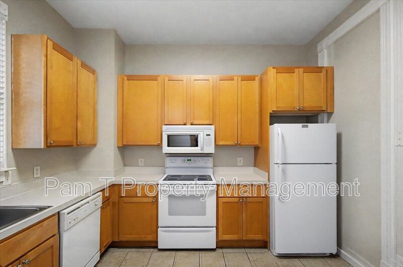 1-Bedroom on E Huntingdon | Hardwood Floors, Porch & Laundry property image