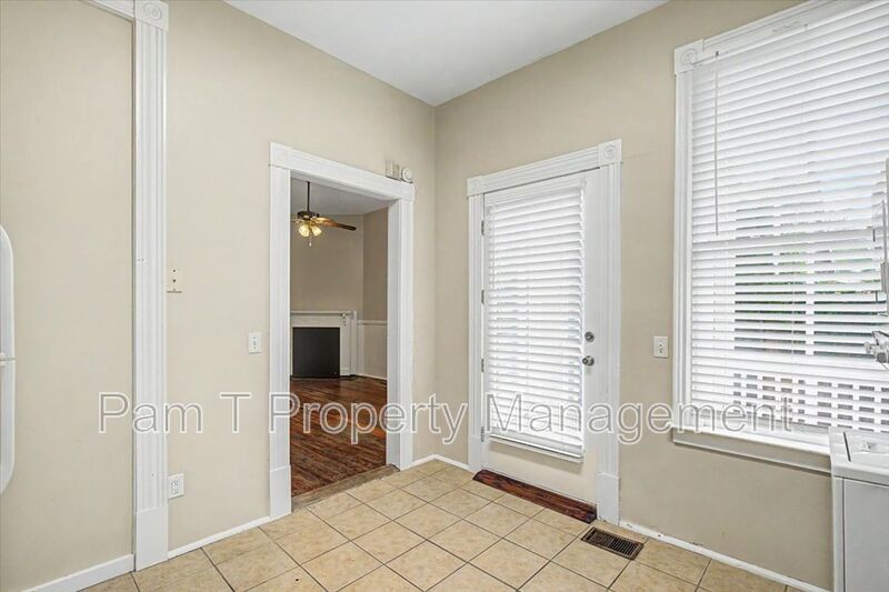 1-Bedroom on E Huntingdon | Hardwood Floors, Porch & Laundry property image